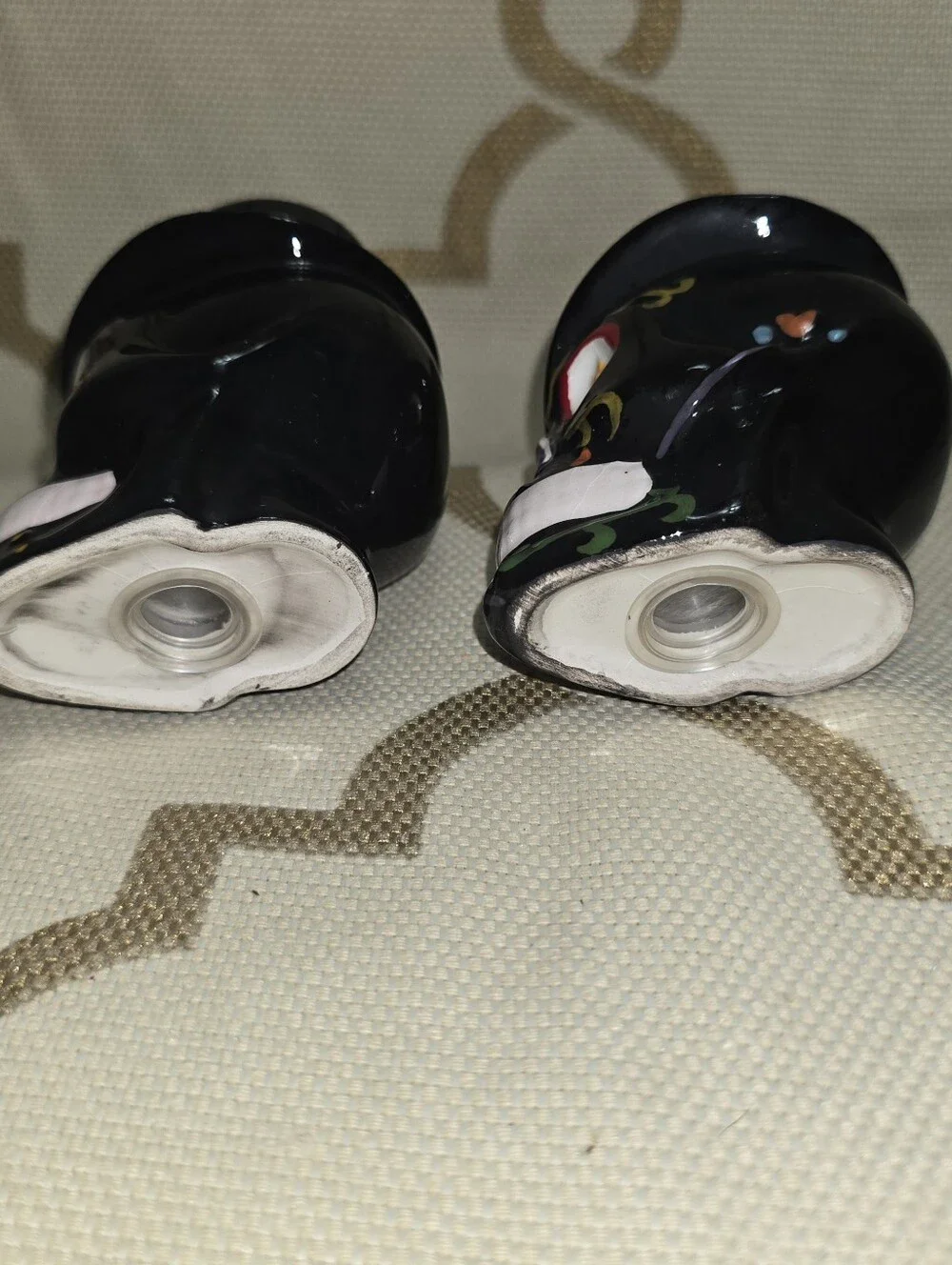 Halloween Skull Salt and Pepper Shakers Day Of Dead Black Skull With Hats New